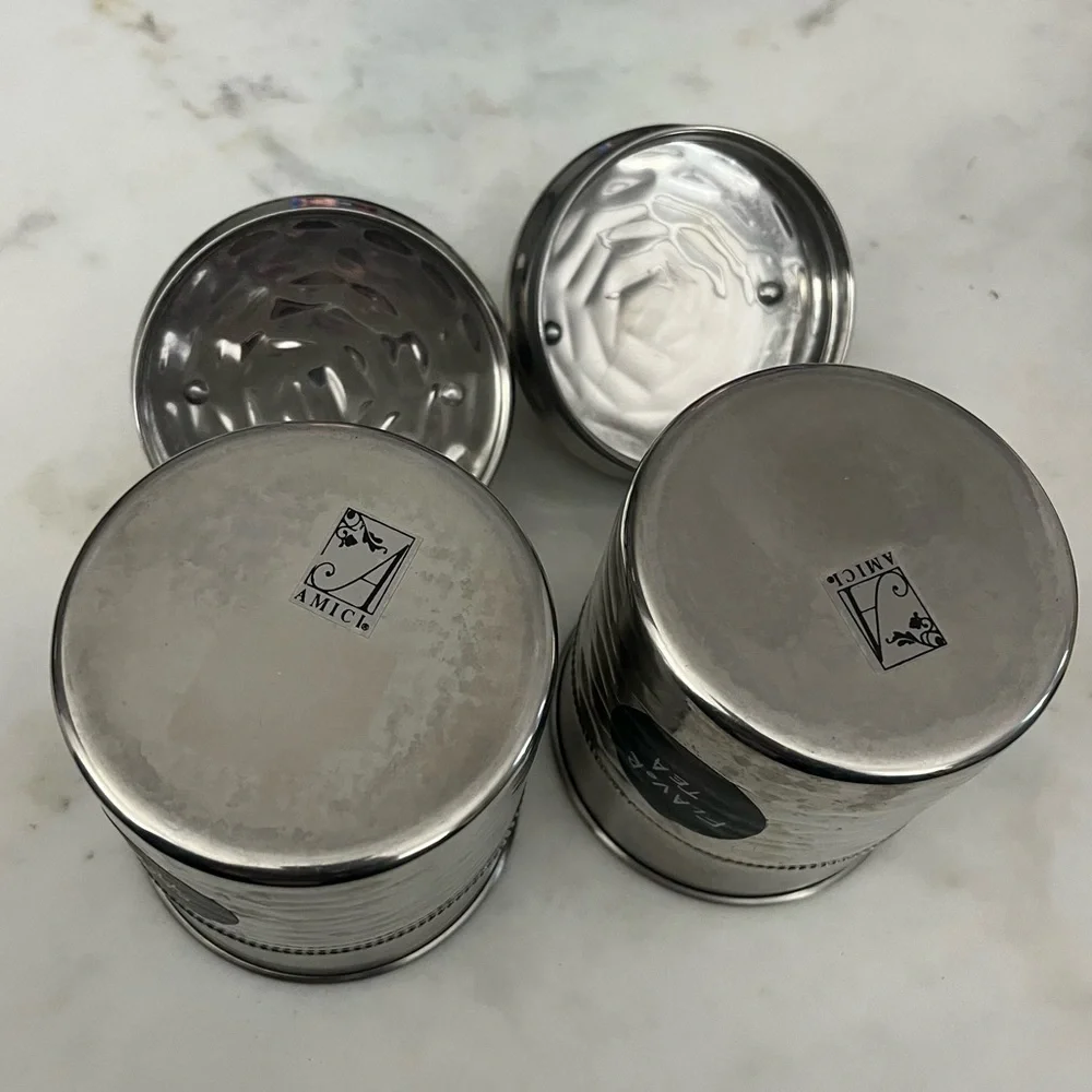 💕 Bundle of 2 metal 4” tall storage bins with lids
